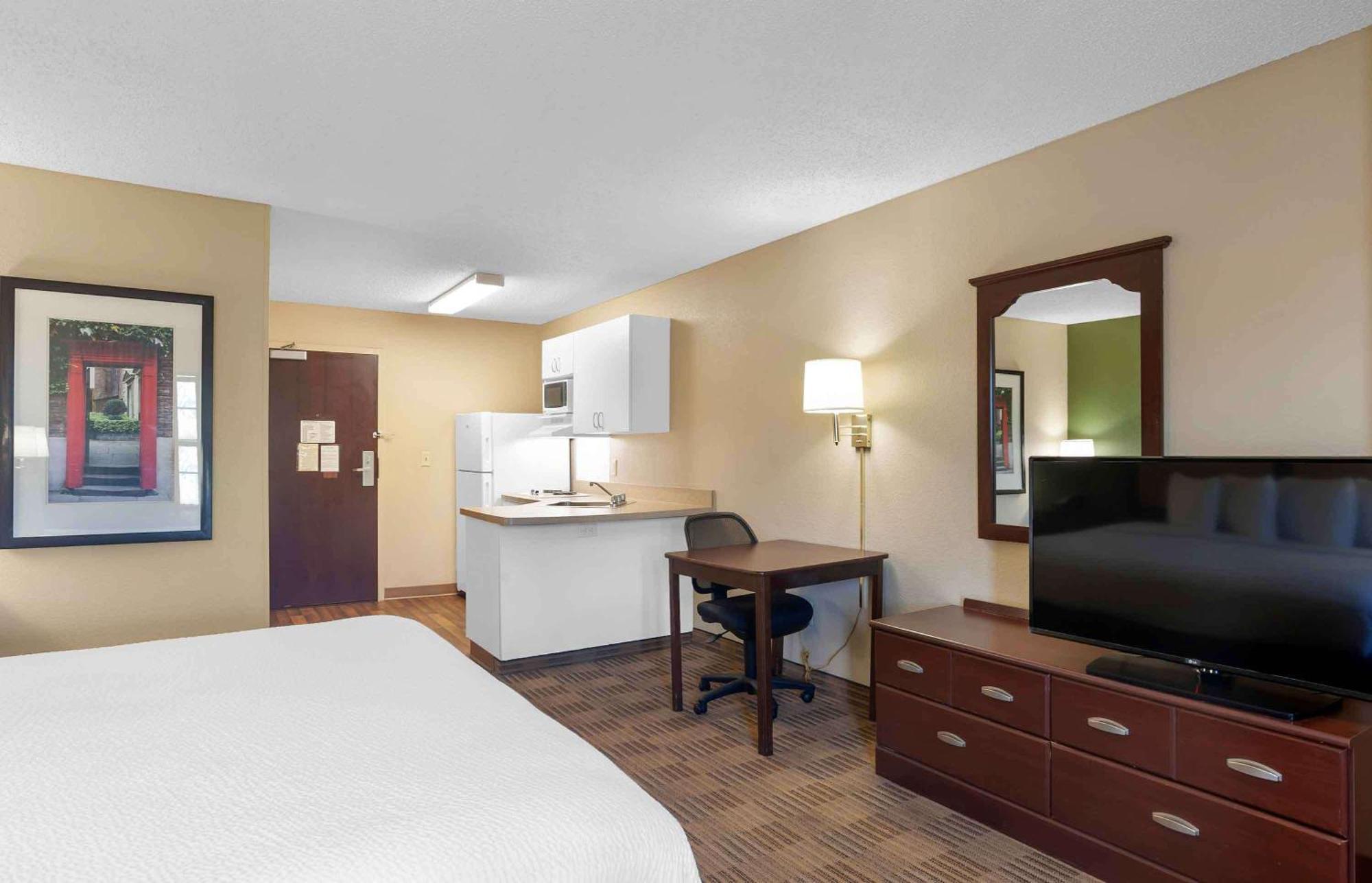 Extended Stay America Suites - Norwalk - Stamford Екстериор снимка