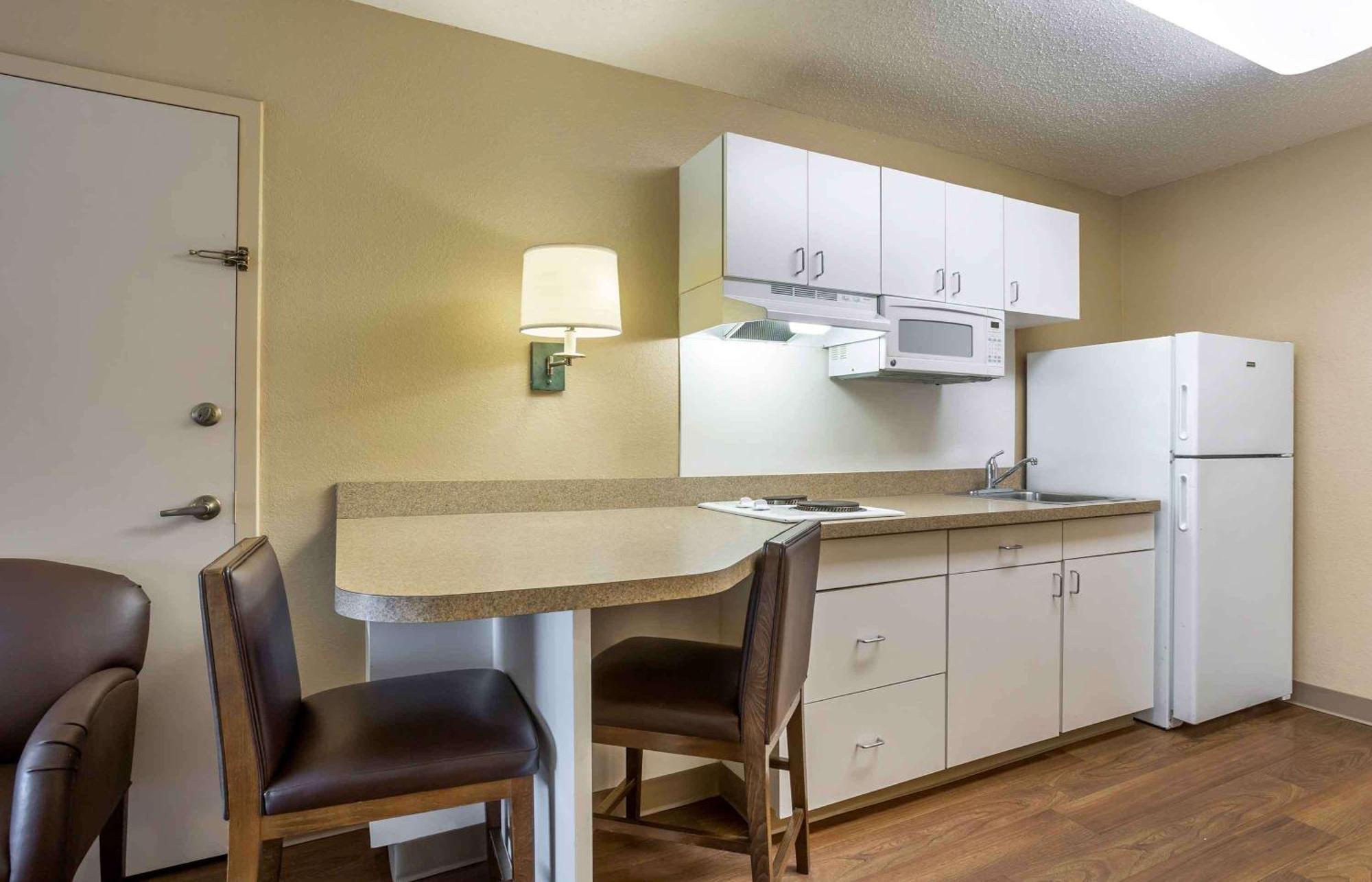 Extended Stay America Suites - Norwalk - Stamford Екстериор снимка
