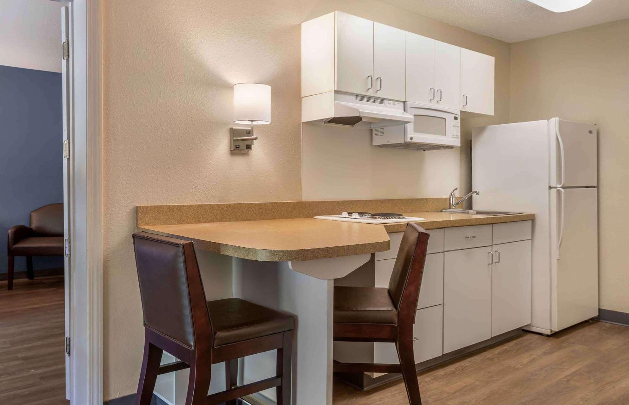 Extended Stay America Suites - Norwalk - Stamford Екстериор снимка