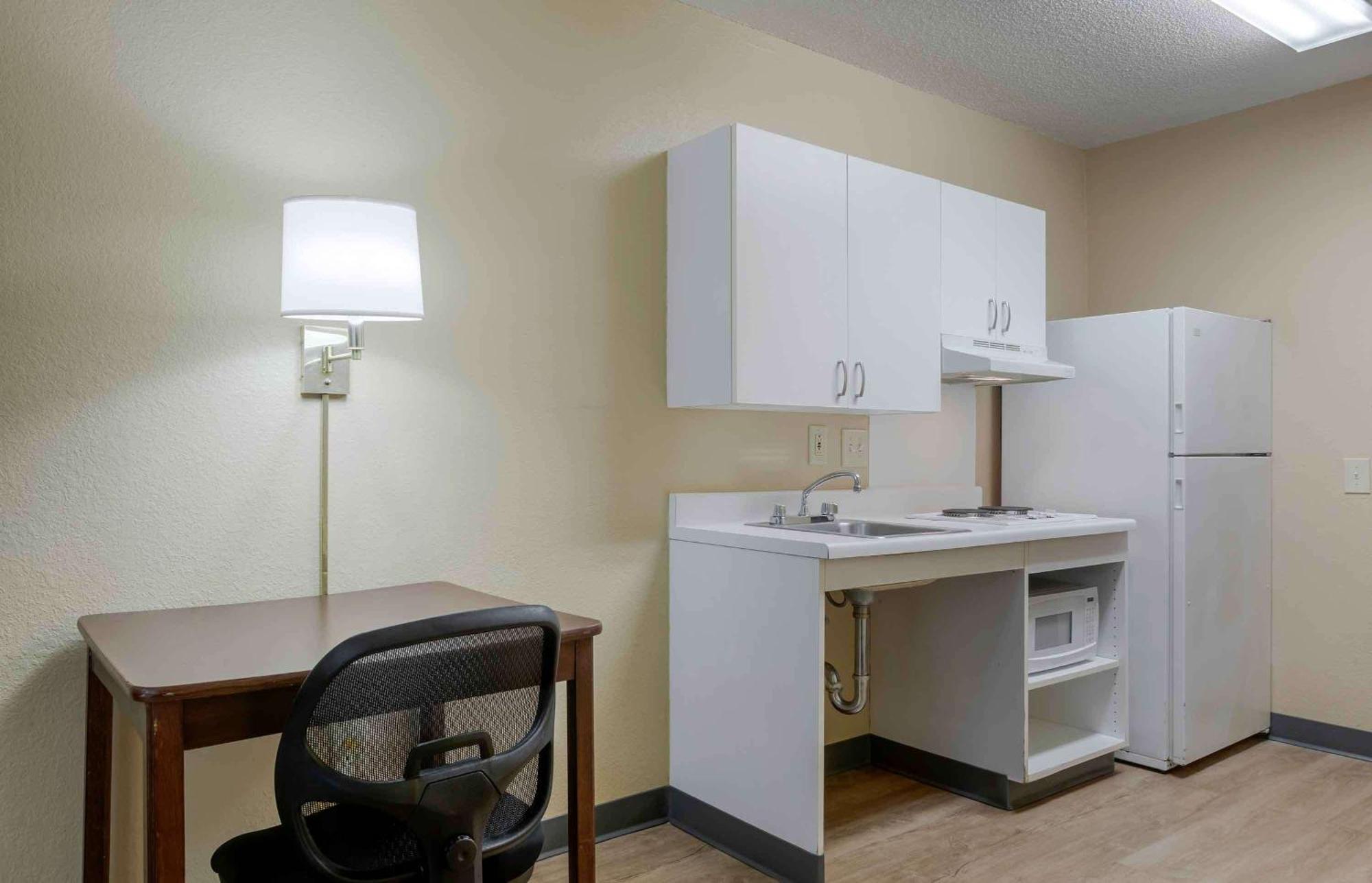 Extended Stay America Suites - Norwalk - Stamford Екстериор снимка