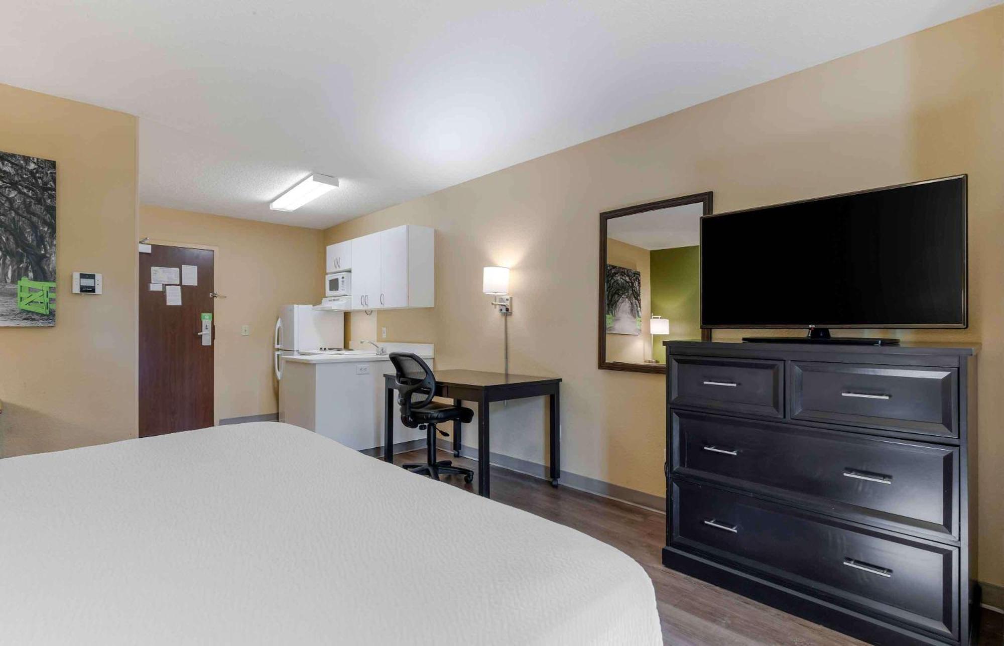 Extended Stay America Suites - Norwalk - Stamford Екстериор снимка