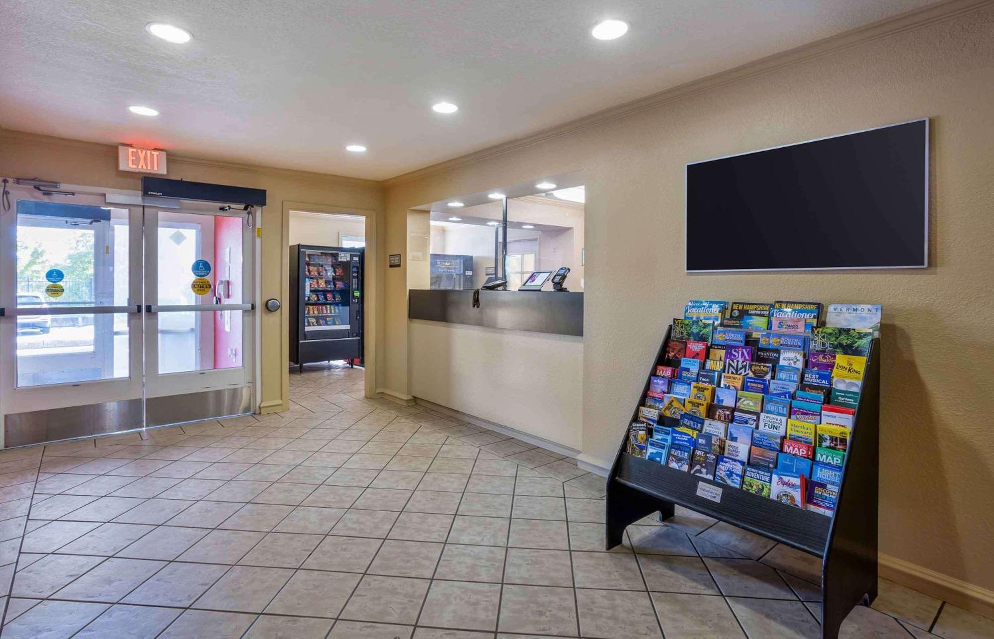 Extended Stay America Suites - Norwalk - Stamford Екстериор снимка