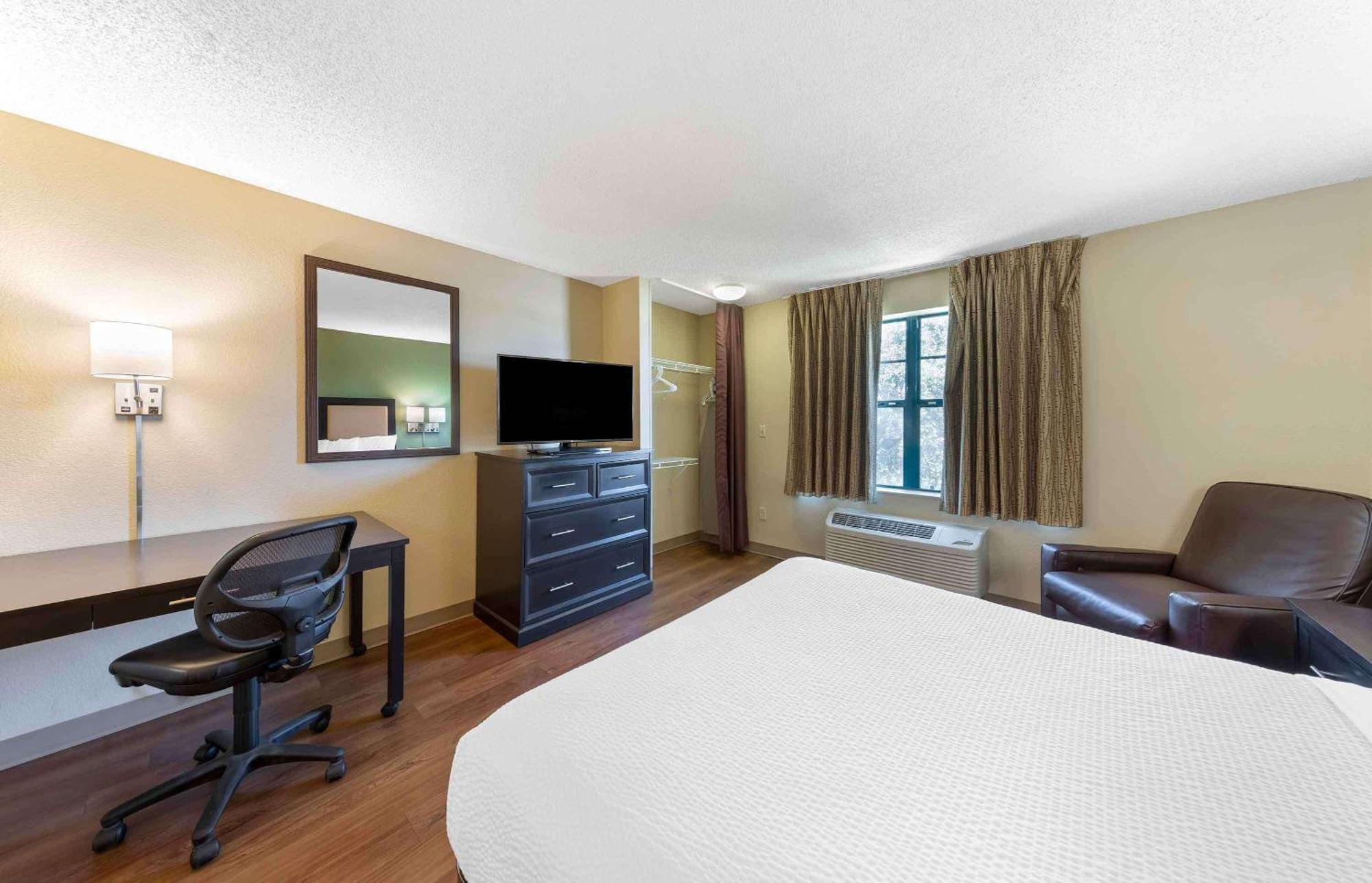 Extended Stay America Suites - Norwalk - Stamford Екстериор снимка