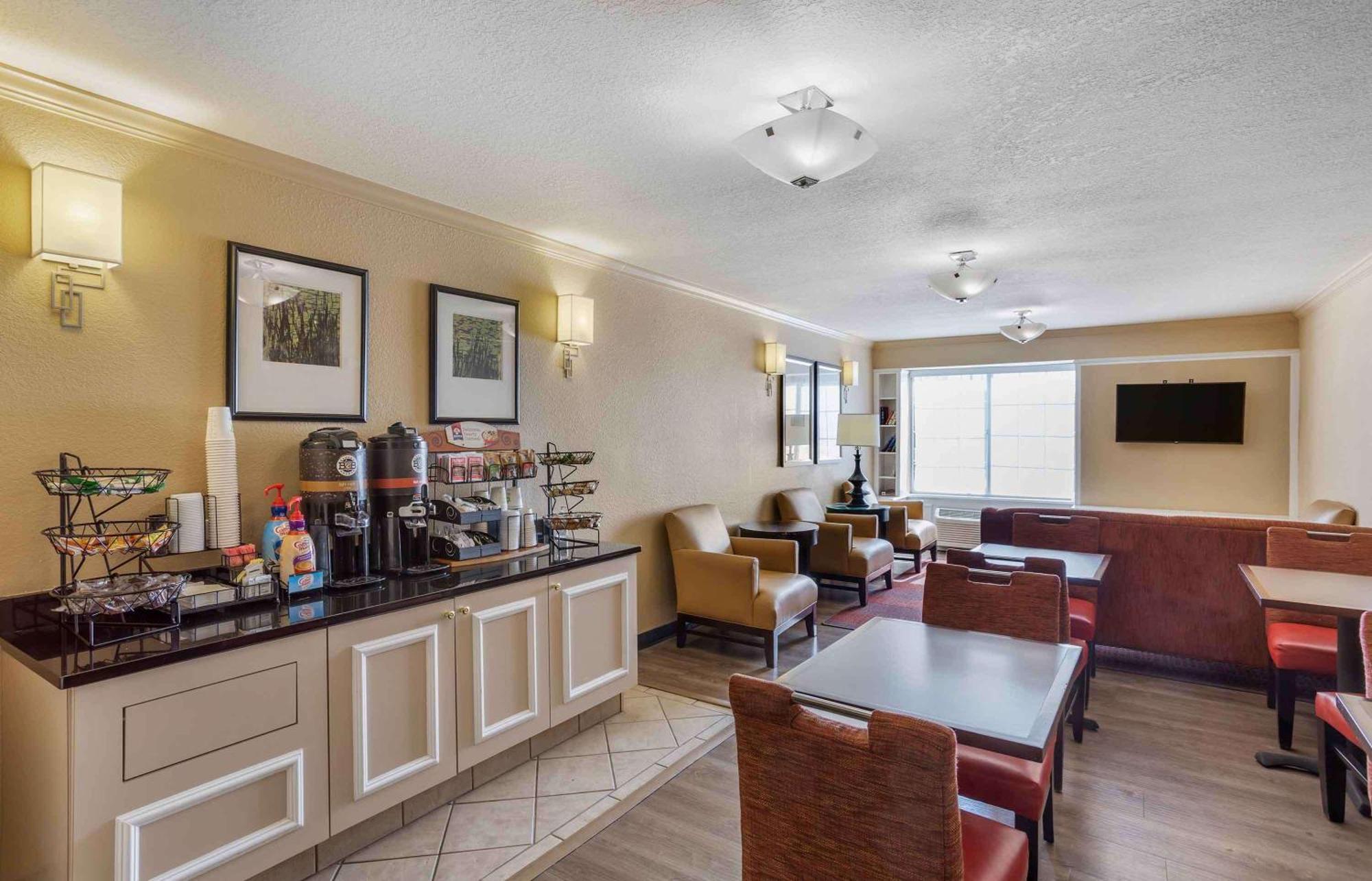 Extended Stay America Suites - Norwalk - Stamford Екстериор снимка