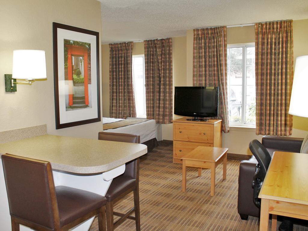 Extended Stay America Suites - Norwalk - Stamford Екстериор снимка